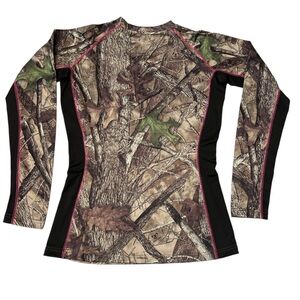 Silver Tec - Women’s Camo Hunting Longsleeve Sz. Sm/MD